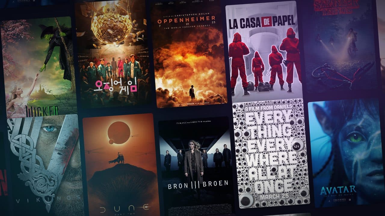 Film- und Serien-Poster im IPTV-Katalog am Laptop